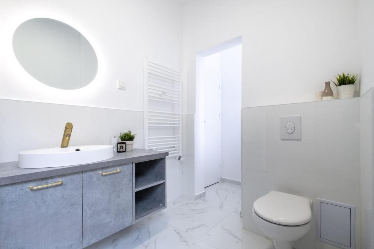 Gorgeous Bucharest Apartments Old Town 외부 사진